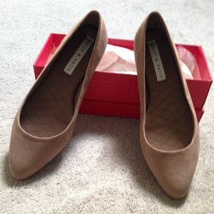 DSW Light Brown Suede Flats